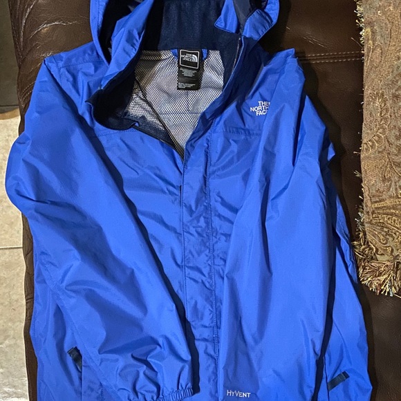 The North Face HyVent Boys Blue jacket size 10/12 - Picture 2 of 6